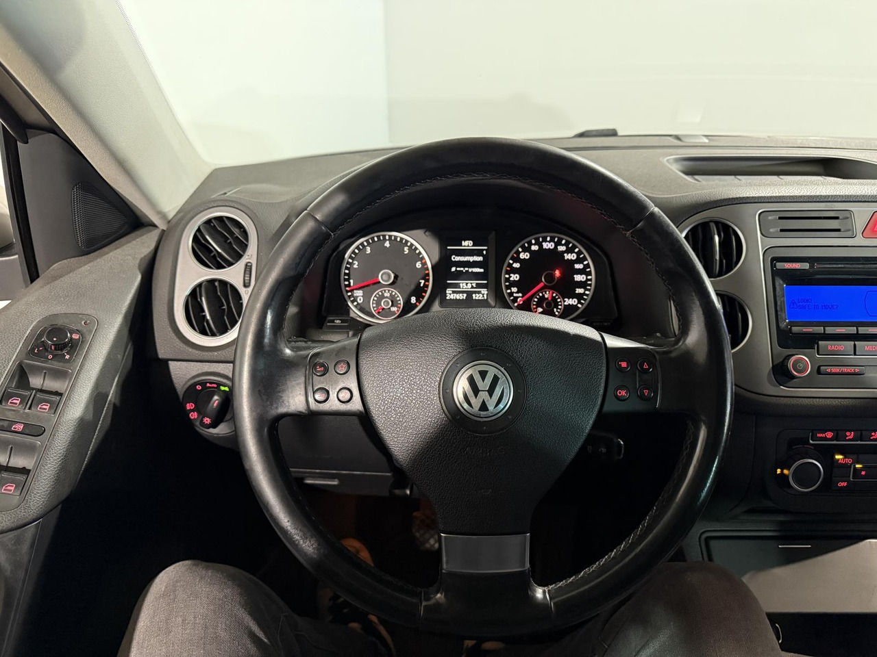 Volkswagen | Tiguan | 1.4 TSI Sport&Style | 2010 | 247.657 km | 41KRT5 | Logisch - سيارة دفع رباعي: صورة 3 Volkswagen | Tiguan | 1.4 TSI Sport&Style | 2010 | 247.657 km | 41KRT5 | Logisch - سيارة دفع رباعي: صورة 3