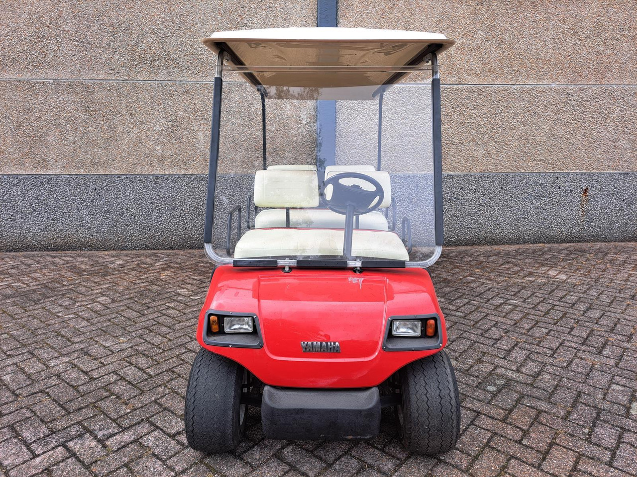 Yamaha shuttle 6 (1) JU2-f4236-20 - عربة الجولف: صورة 2 Yamaha shuttle 6 (1) JU2-f4236-20 - عربة الجولف: صورة 2