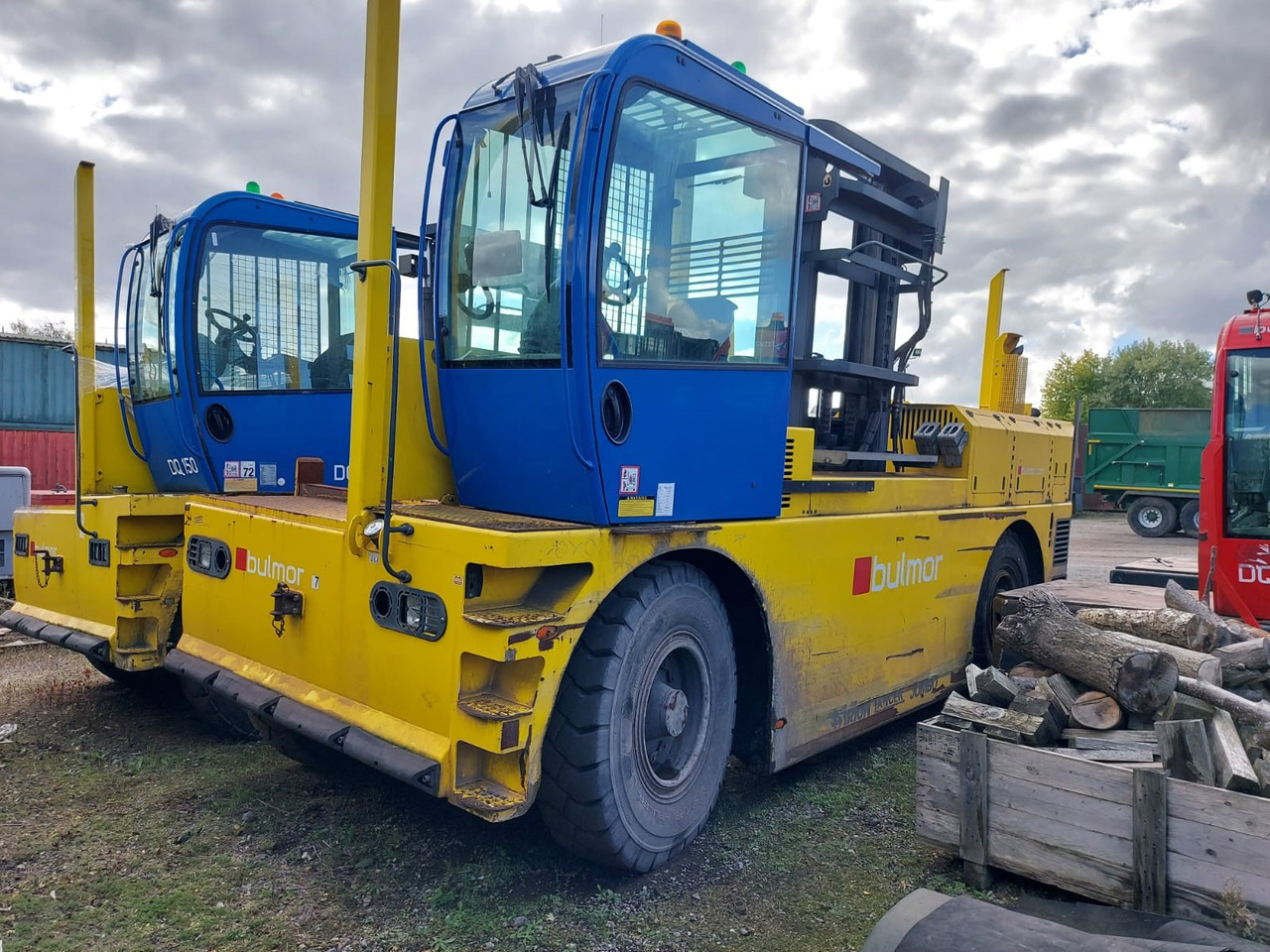 BULMOR DQ150 Diesel - محمل جانبي - رافعة شوكية ذات شحن جانبي: صورة 1 BULMOR DQ150 Diesel - محمل جانبي - رافعة شوكية ذات شحن جانبي: صورة 1