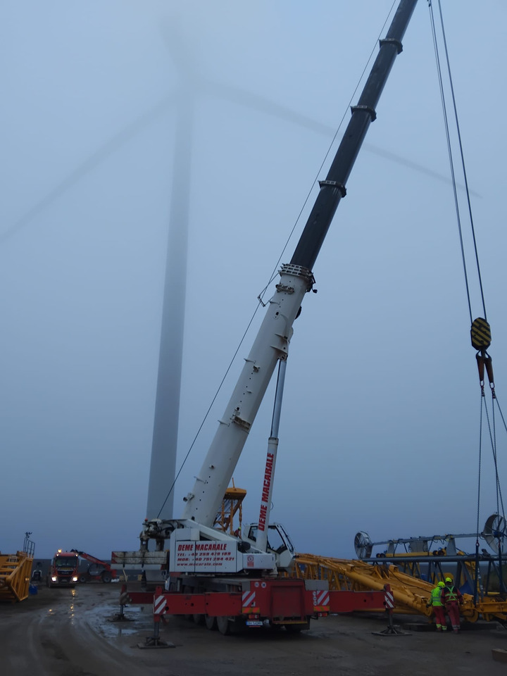 GROVE GMK5220 - موبايل كرين: صورة 1 GROVE GMK5220 - موبايل كرين: صورة 1