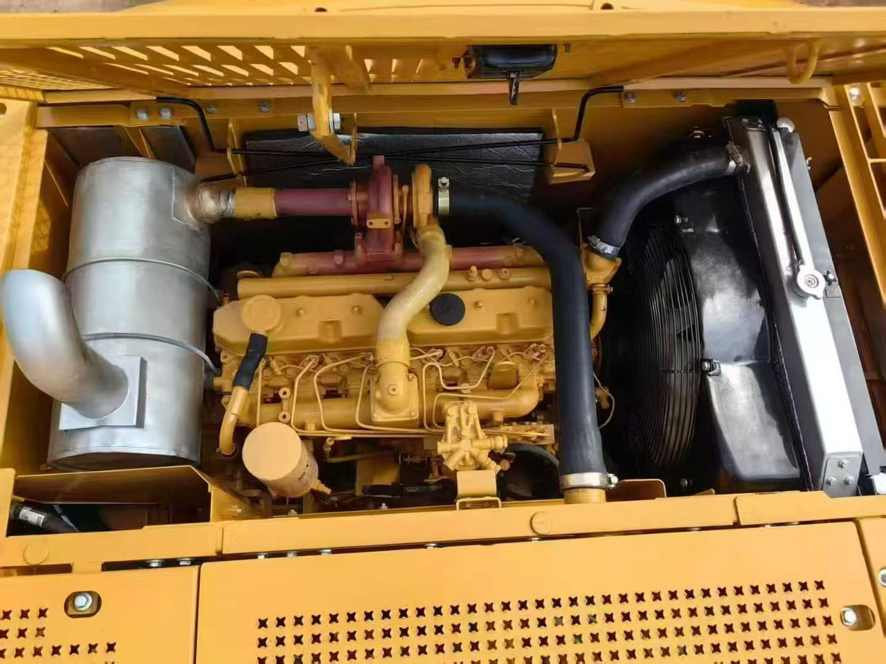 CATPILLAR 320CL - حفار زحاف: صورة 4 CATPILLAR 320CL - حفار زحاف: صورة 4