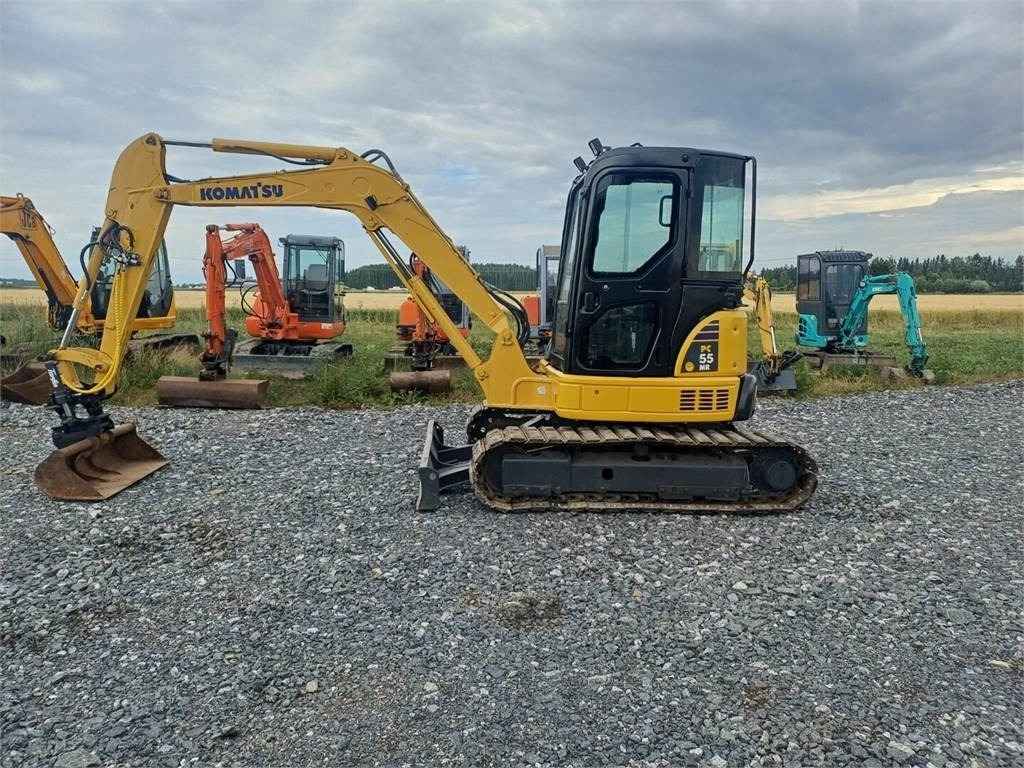 Komatsu PC50mr2 kallistuvalla liittimellä - حفارة مُصَّغرة: صورة 2 Komatsu PC50mr2 kallistuvalla liittimellä - حفارة مُصَّغرة: صورة 2
