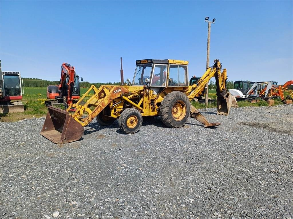 Massey Ferguson 50B traktorikaivuri - جرافة حفار: صورة 1 Massey Ferguson 50B traktorikaivuri - جرافة حفار: صورة 1