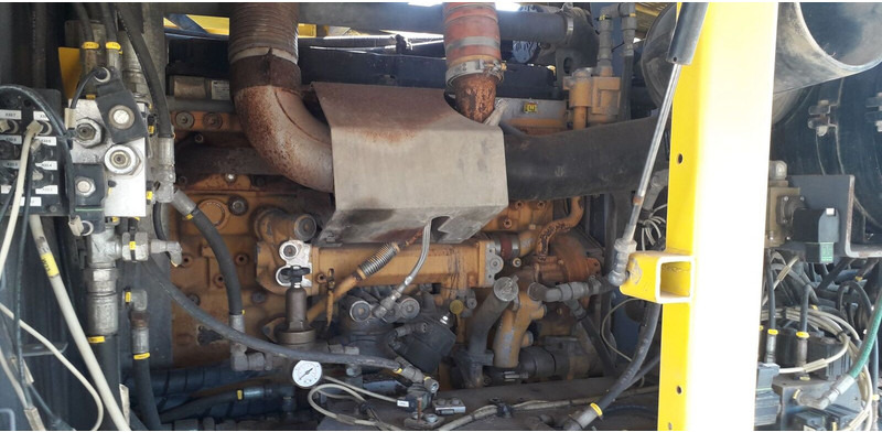 Atlas-Copco ROC L6 H25 - CAT C11 ENGINE - برج الحفر: صورة 2 Atlas-Copco ROC L6 H25 - CAT C11 ENGINE - برج الحفر: صورة 2