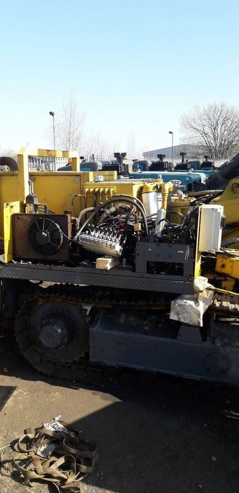 Atlas Copco ROC L6 H25 - CAT C11 ENGINE - برج الحفر: صورة 2 Atlas Copco ROC L6 H25 - CAT C11 ENGINE - برج الحفر: صورة 2