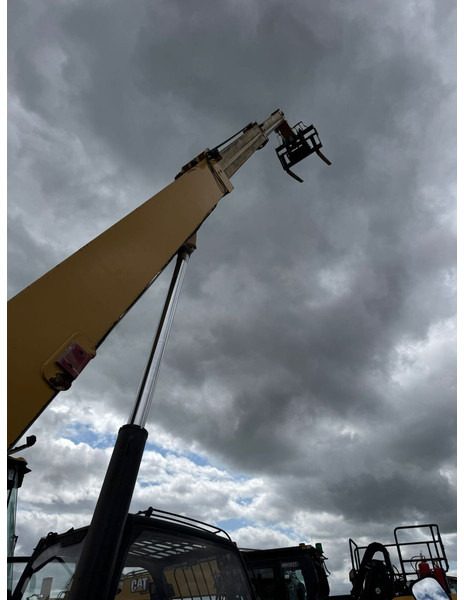 Caterpillar TH360 - رافعة تلسكوبية: صورة 1 Caterpillar TH360 - رافعة تلسكوبية: صورة 1