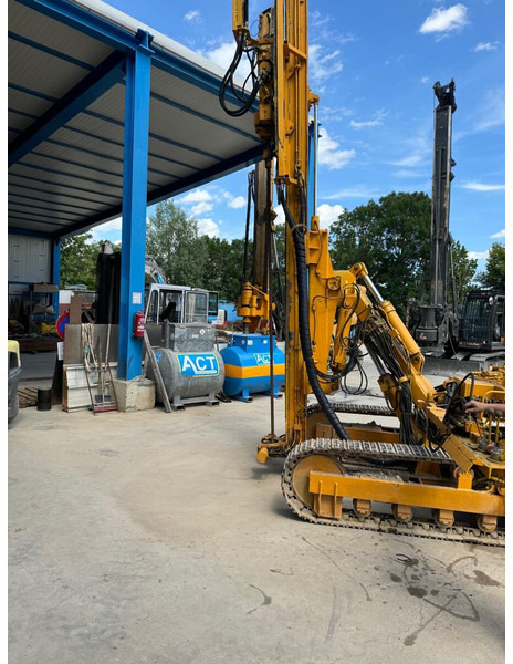 Klemm KR 805 DS - برج الحفر: صورة 1 Klemm KR 805 DS - برج الحفر: صورة 1