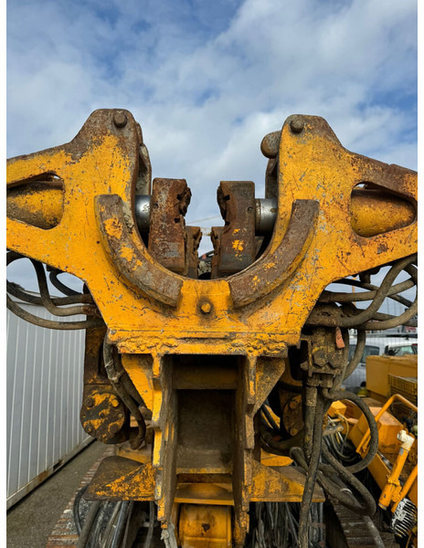 Klemm KR 806-3D with Double Rotary Head - برج الحفر: صورة 3 Klemm KR 806-3D with Double Rotary Head - برج الحفر: صورة 3
