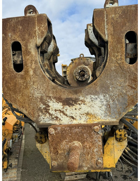 Klemm KR 806-3D with Double Rotary Head - برج الحفر: صورة 4 Klemm KR 806-3D with Double Rotary Head - برج الحفر: صورة 4