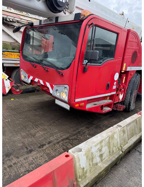 Terex AC40 - رافعة لجميع التضاريس: صورة 2 Terex AC40 - رافعة لجميع التضاريس: صورة 2