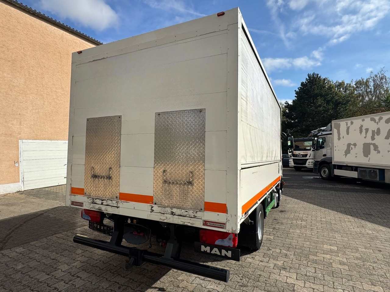 MAN TGL 8.190/GT-Rollo/B-L/Klima/aus1.Hand - شاحنة المشروبات: صورة 5 MAN TGL 8.190/GT-Rollo/B-L/Klima/aus1.Hand - شاحنة المشروبات: صورة 5