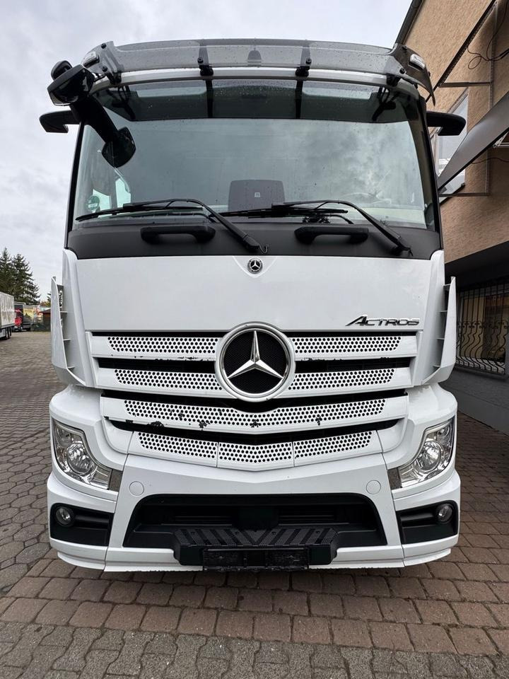 Mercedes-Benz Actros 2548L-/Lenk-Lift/Retarder/Mirror-Cam - شاحنة المشروبات: صورة 2 Mercedes-Benz Actros 2548L-/Lenk-Lift/Retarder/Mirror-Cam - شاحنة المشروبات: صورة 2