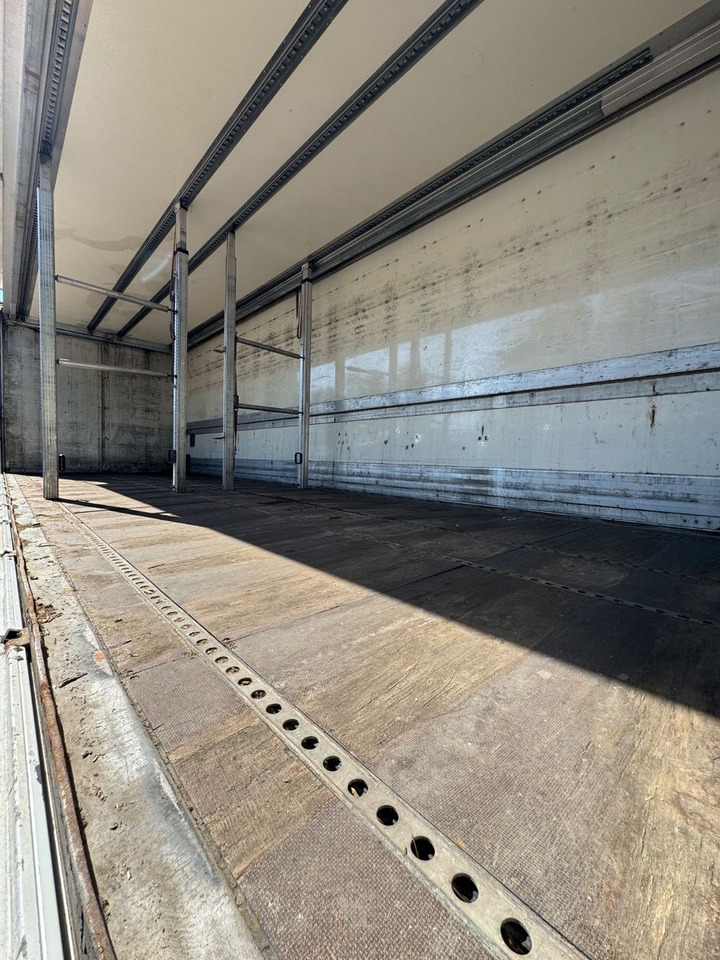 Mercedes-Benz Actros2545/Lift-Lenk/Mitnahmestp/Retder - شاحنة المشروبات: صورة 5 Mercedes-Benz Actros2545/Lift-Lenk/Mitnahmestp/Retder - شاحنة المشروبات: صورة 5