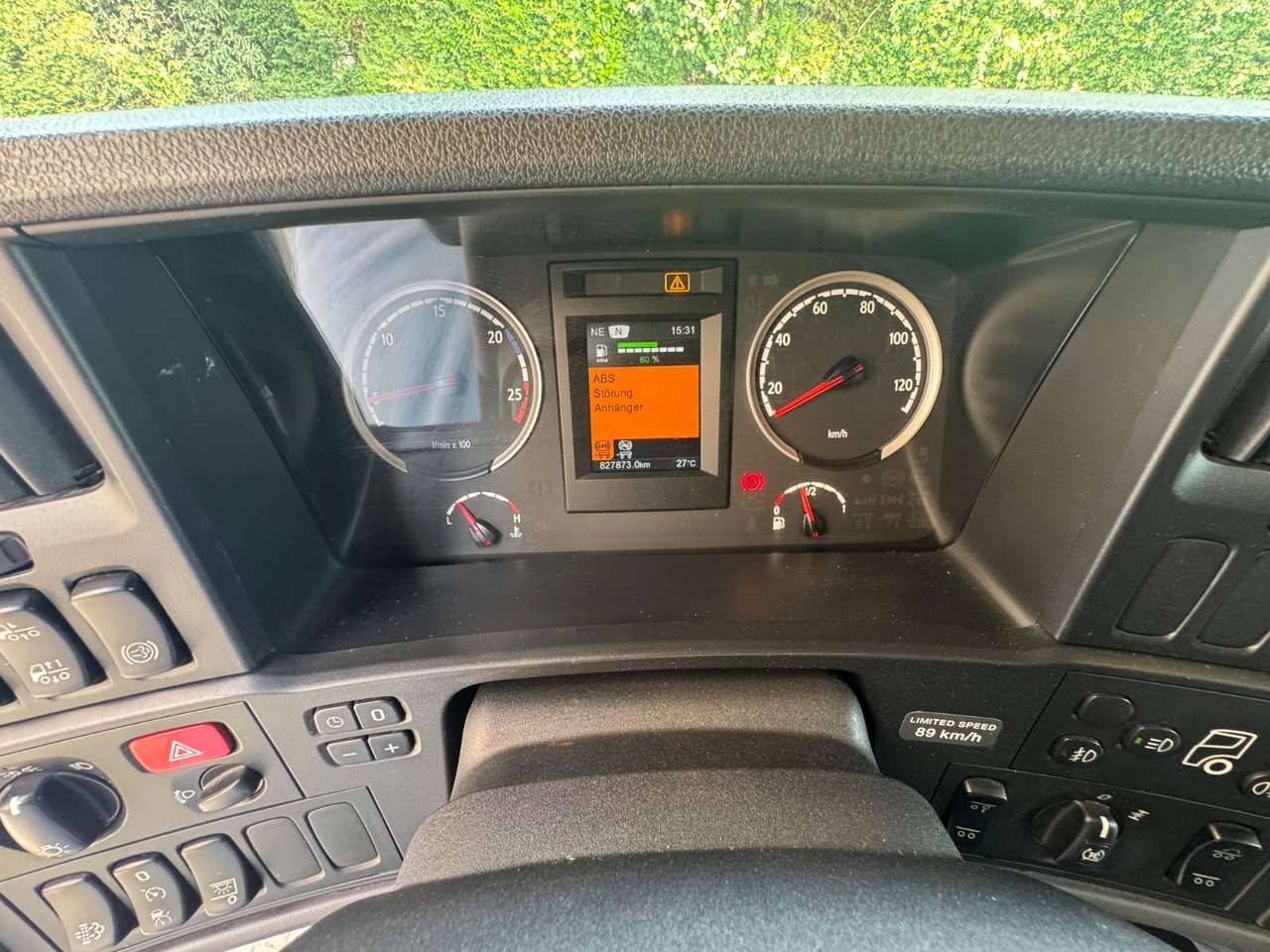 Scania R450/Kupplungspedal/6x2/2xBett/Top-Zustand! - شاحنة ستارة: صورة 5 Scania R450/Kupplungspedal/6x2/2xBett/Top-Zustand! - شاحنة ستارة: صورة 5