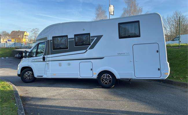 ADRIA Matrix Axess 650 SL - موتر هوم شبه متكامل: صورة 3 ADRIA Matrix Axess 650 SL - موتر هوم شبه متكامل: صورة 3