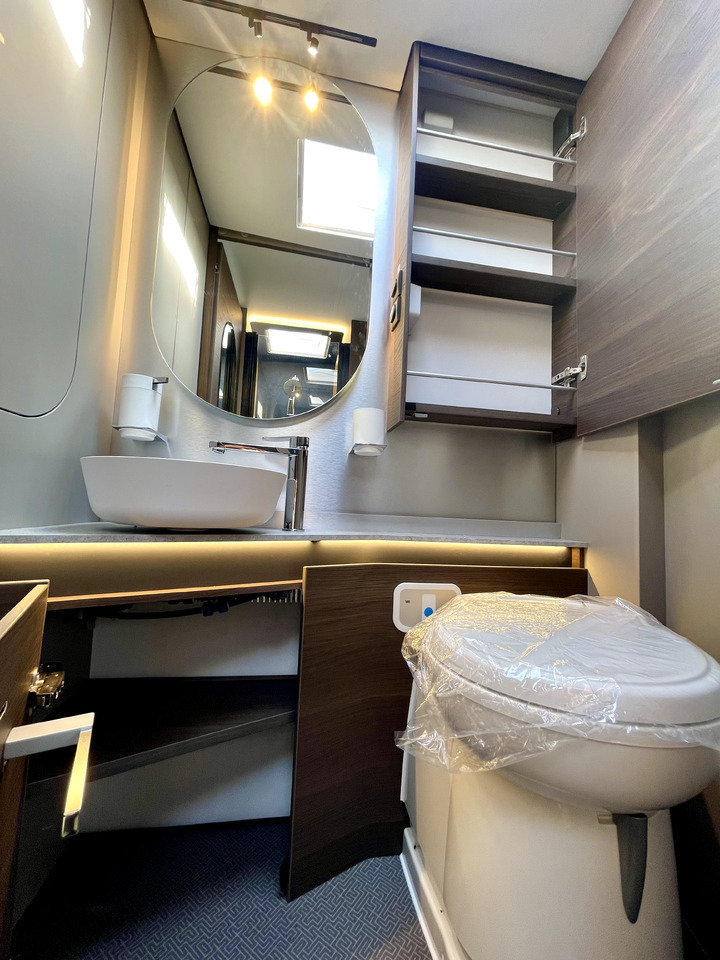 جديدة موتر هوم متكامل Adria Super Sonic 890 LC: صورة 10 جديدة موتر هوم متكامل Adria Super Sonic 890 LC: صورة 10