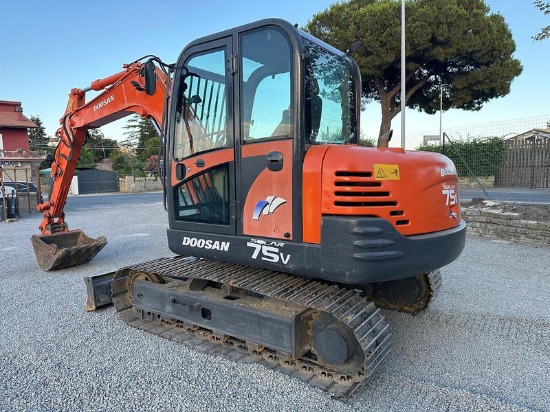 Doosan SOLAR 75V - حفارة: صورة 5 Doosan SOLAR 75V - حفارة: صورة 5