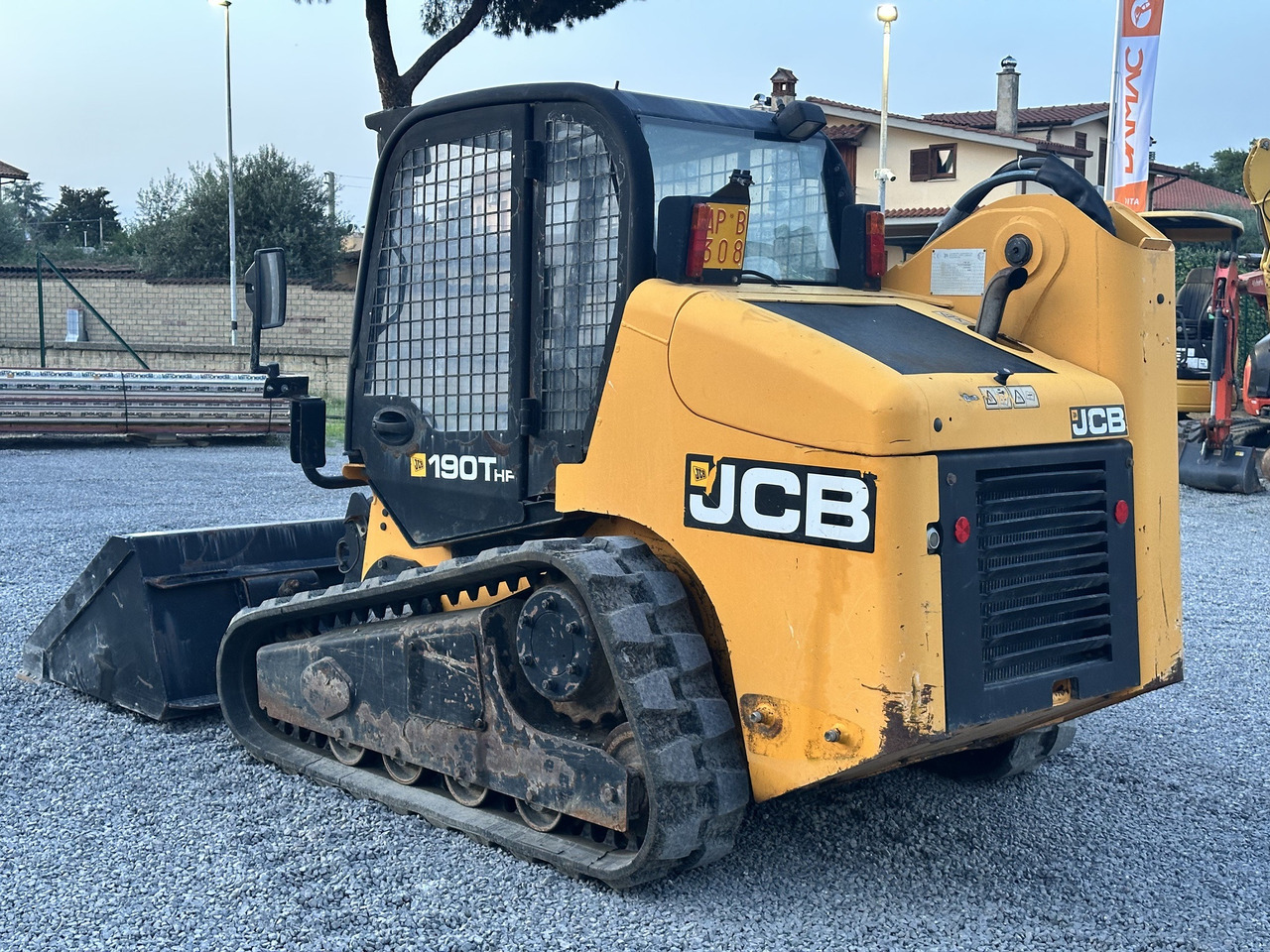 JCB 190T-HF - اللودر المجنزر صغير: صورة 5 JCB 190T-HF - اللودر المجنزر صغير: صورة 5