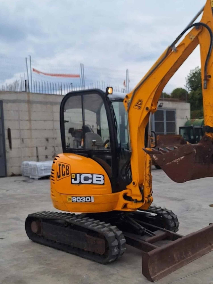 JCB 8030ZTS - حفارة مُصَّغرة: صورة 3 JCB 8030ZTS - حفارة مُصَّغرة: صورة 3