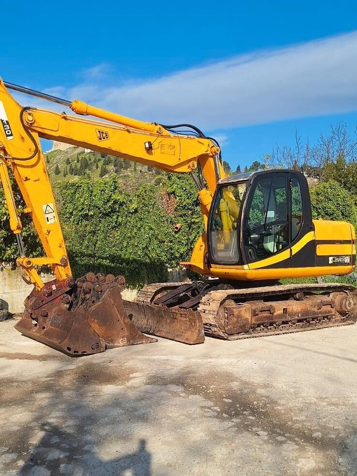 JCB JS130 - حفار زحاف: صورة 3 JCB JS130 - حفار زحاف: صورة 3
