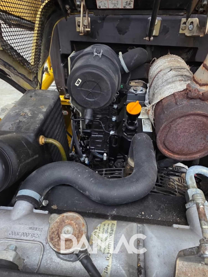 شيول صغير KOMATSU CK20: صورة 16