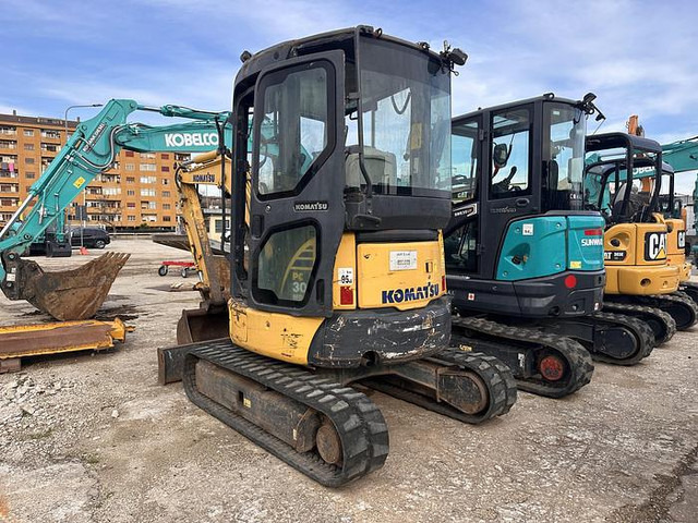 Komatsu PC30 - حفارة مُصَّغرة: صورة 2 Komatsu PC30 - حفارة مُصَّغرة: صورة 2