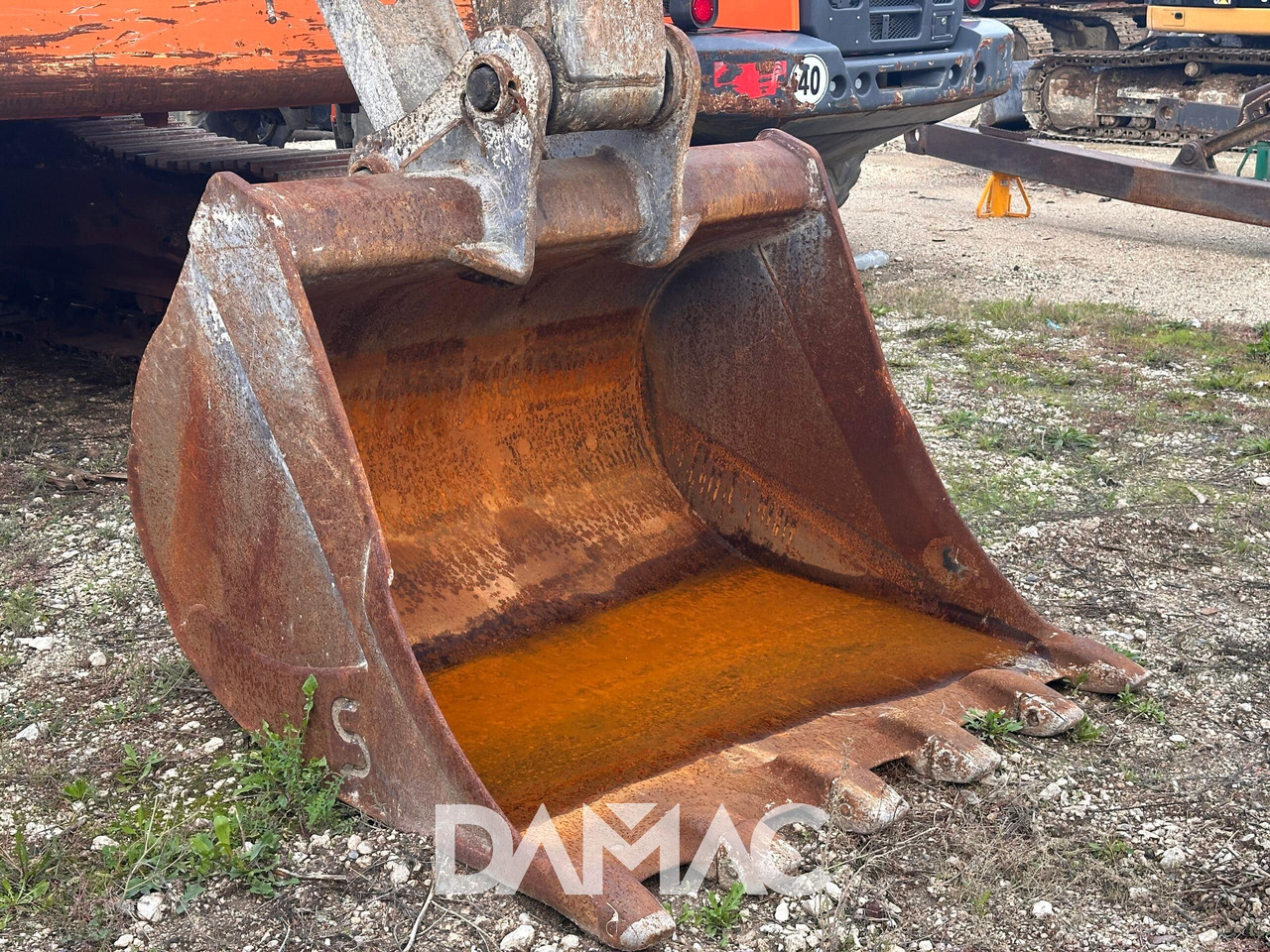 NEW HOLLAND E215B - حفار زحاف: صورة 2 NEW HOLLAND E215B - حفار زحاف: صورة 2