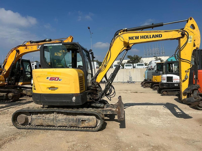 New Holland E60C - حفارة مُصَّغرة: صورة 1 New Holland E60C - حفارة مُصَّغرة: صورة 1