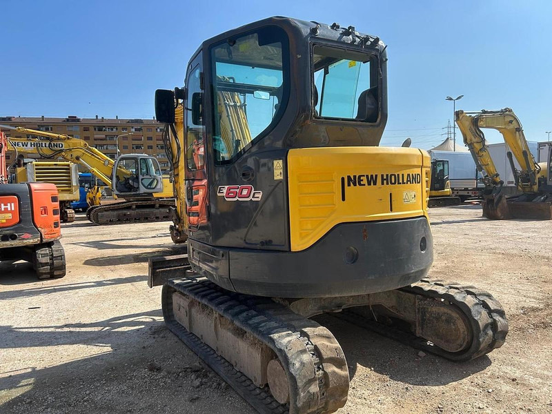New Holland E60C - حفارة مُصَّغرة: صورة 5 New Holland E60C - حفارة مُصَّغرة: صورة 5
