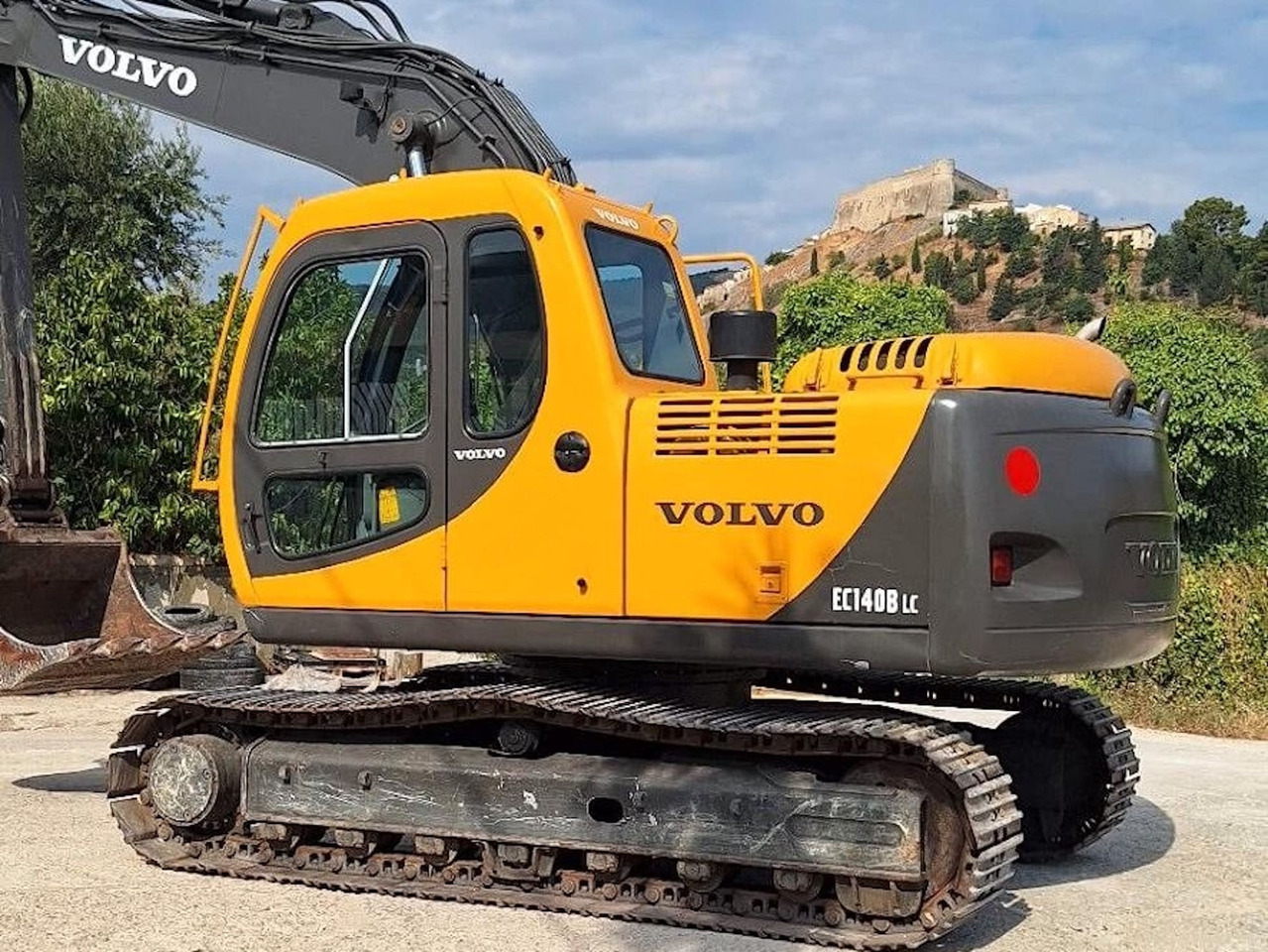 VOLVO EC140BLC - حفار زحاف: صورة 5 VOLVO EC140BLC - حفار زحاف: صورة 5