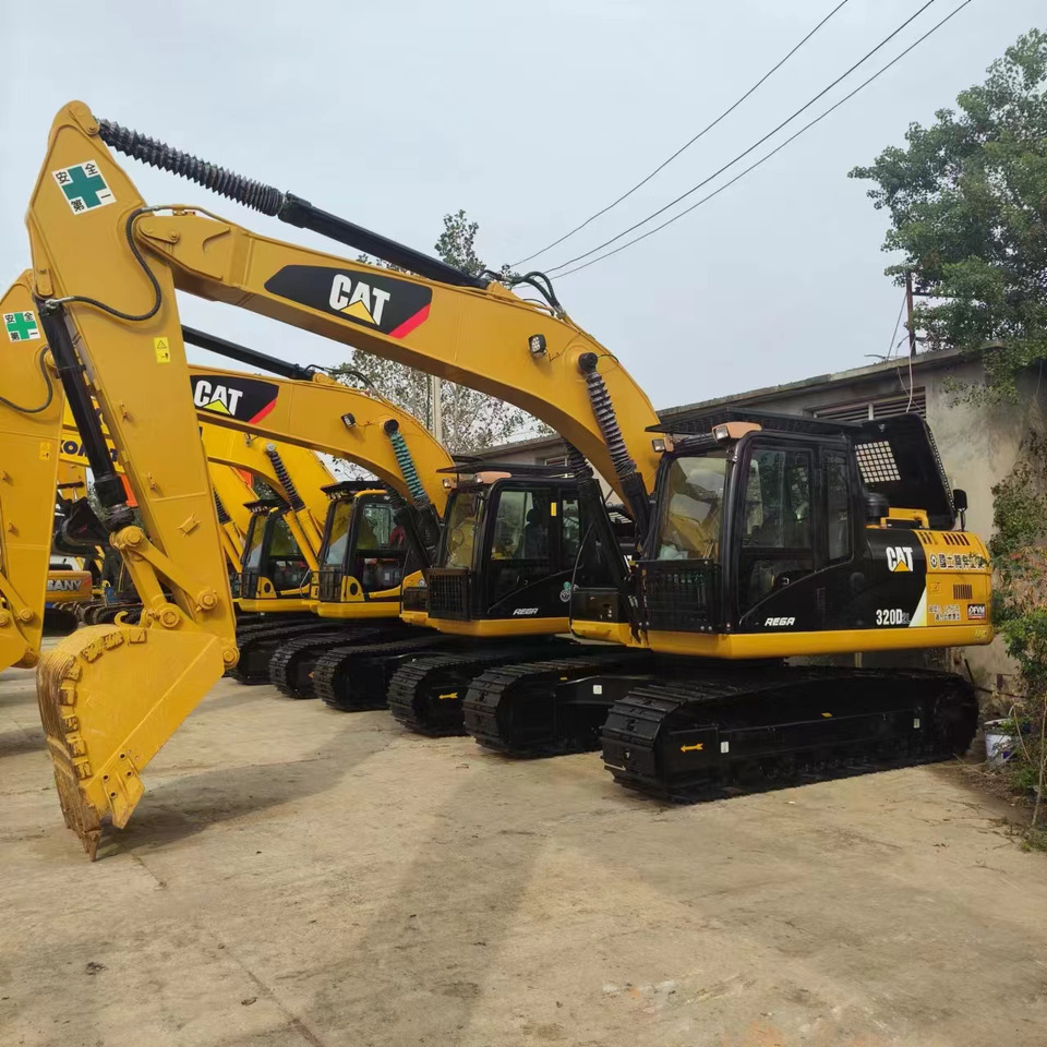 CATERPILLAR 320D2L - حفار زحاف: صورة 2 CATERPILLAR 320D2L - حفار زحاف: صورة 2