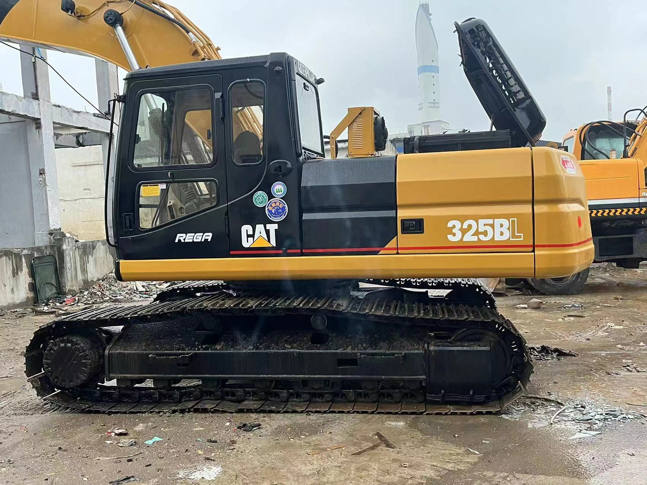 CATERPILLAR 325BL - حفار زحاف: صورة 1 CATERPILLAR 325BL - حفار زحاف: صورة 1
