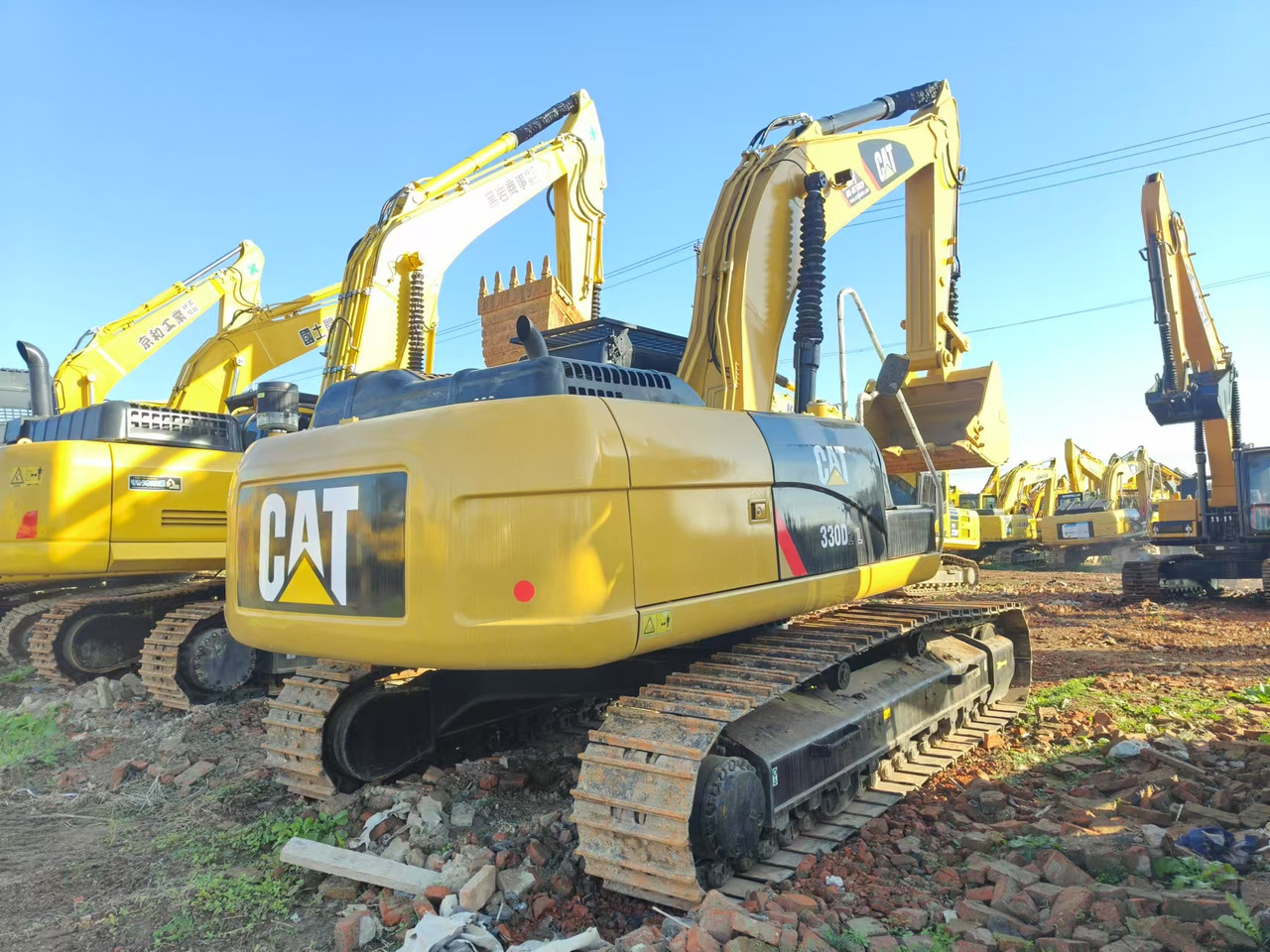 CATERPILLAR 330D - حفار زحاف: صورة 1 CATERPILLAR 330D - حفار زحاف: صورة 1