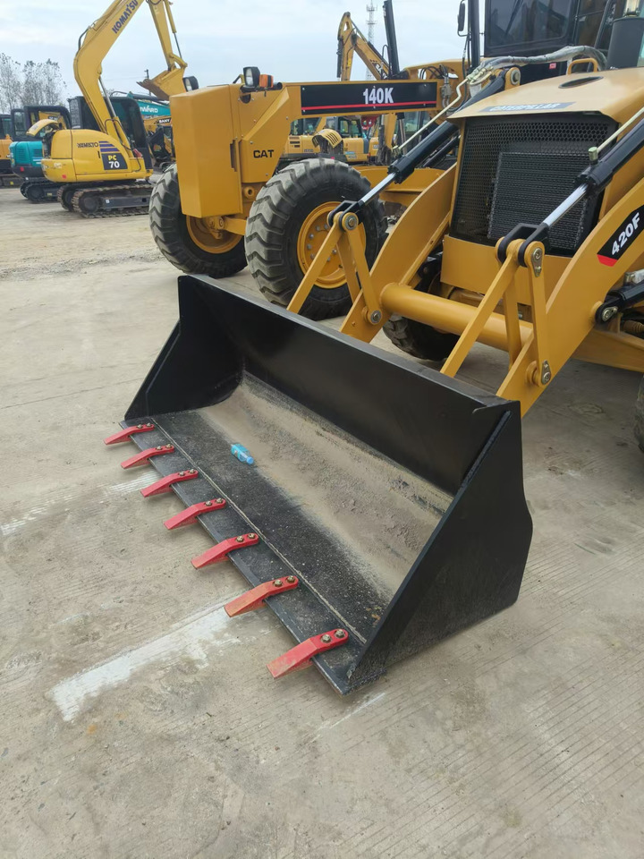 CATERPILLAR 420F - جرافة حفار: صورة 3 CATERPILLAR 420F - جرافة حفار: صورة 3