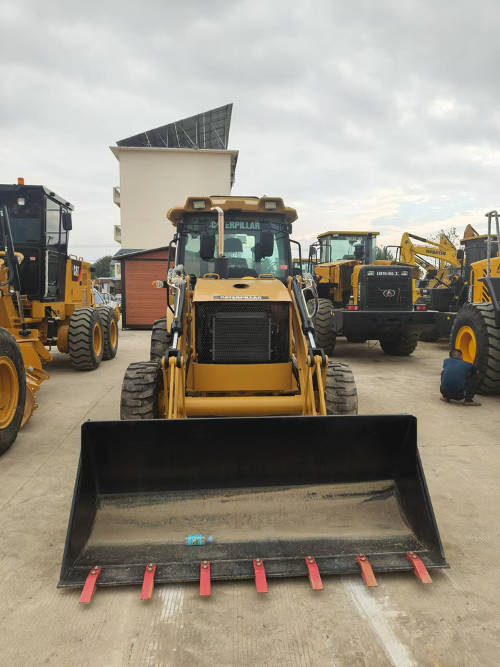 CATERPILLAR 420F - جرافة حفار: صورة 4 CATERPILLAR 420F - جرافة حفار: صورة 4