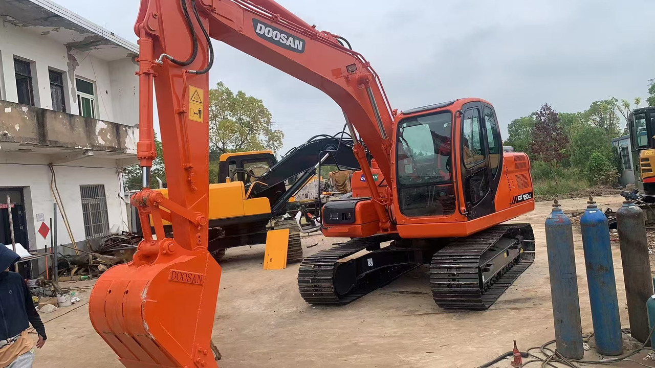 DOOSAN DX150 - حفار زحاف: صورة 3 DOOSAN DX150 - حفار زحاف: صورة 3