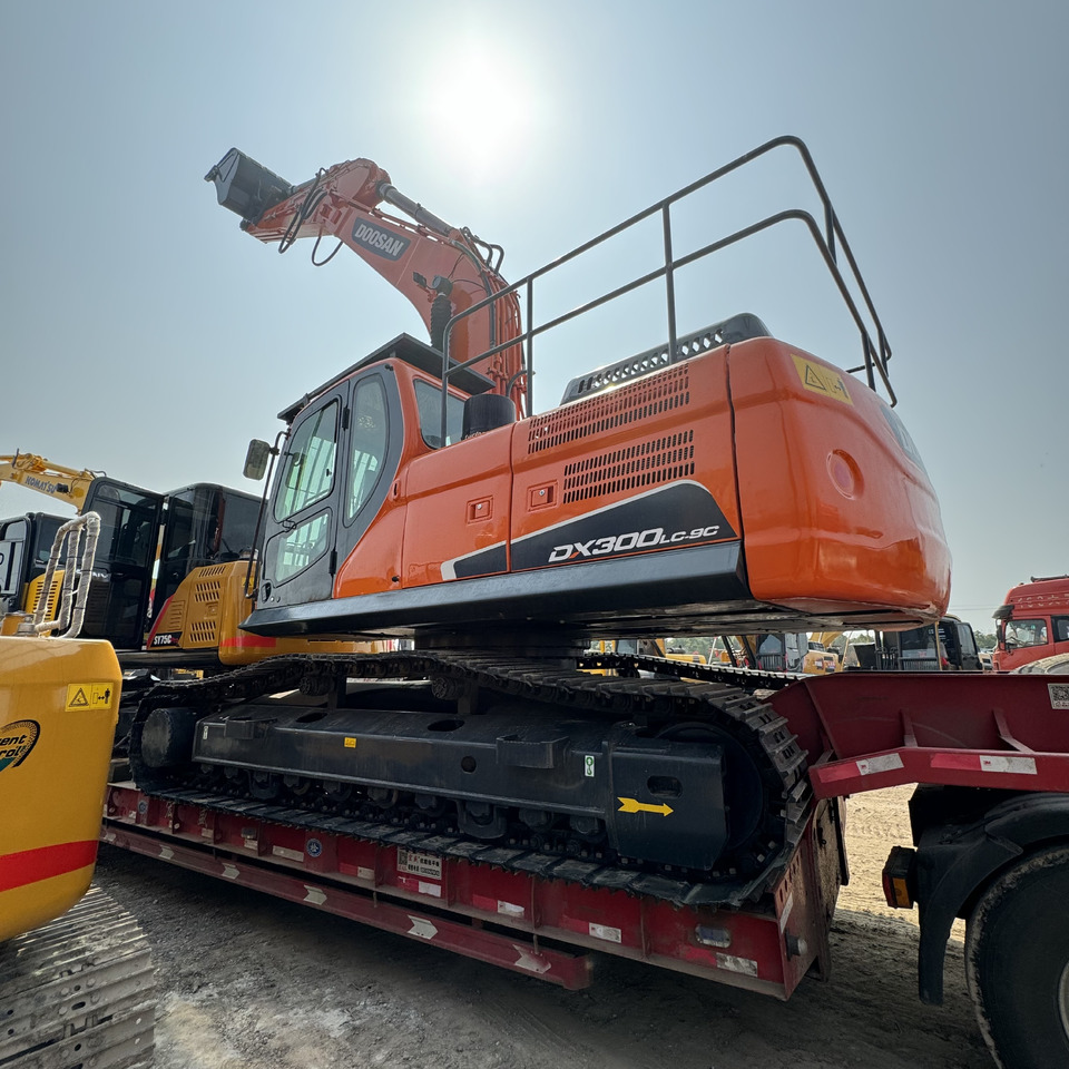 DOOSAN DX300 - حفار زحاف: صورة 1 DOOSAN DX300 - حفار زحاف: صورة 1