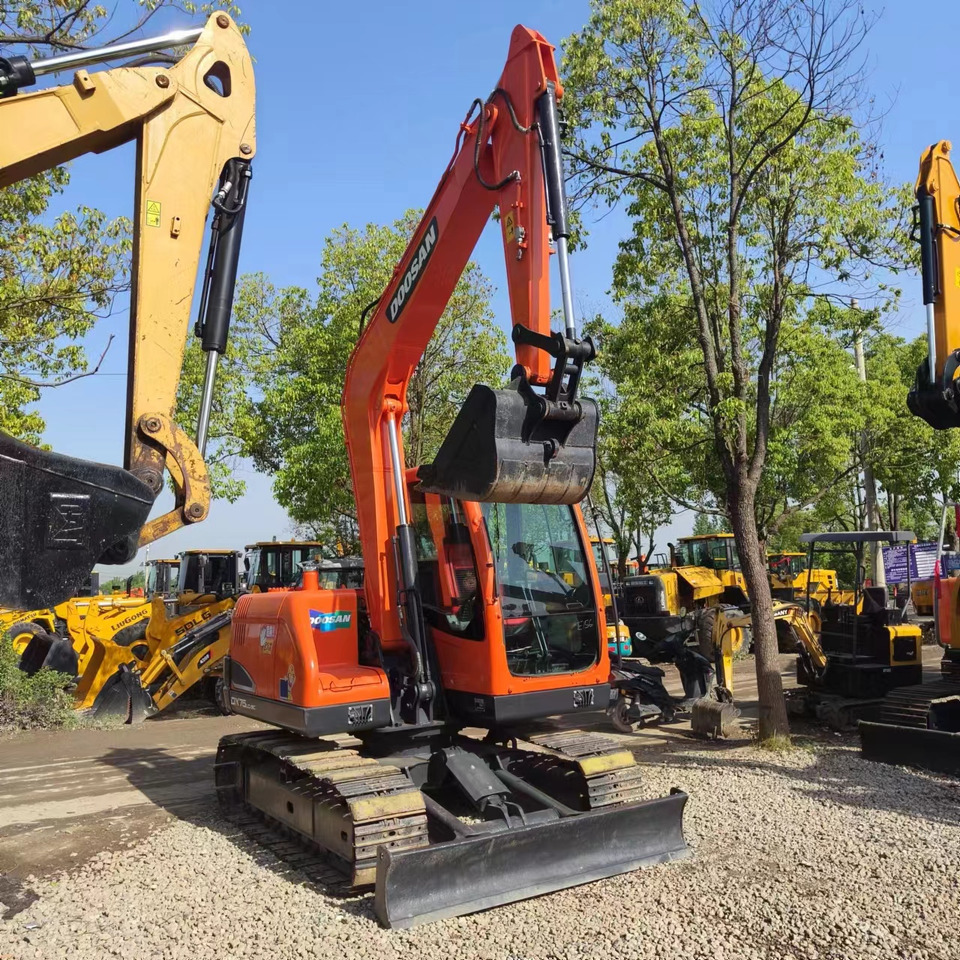 DOOSAN DX75 - حفار زحاف: صورة 3 DOOSAN DX75 - حفار زحاف: صورة 3