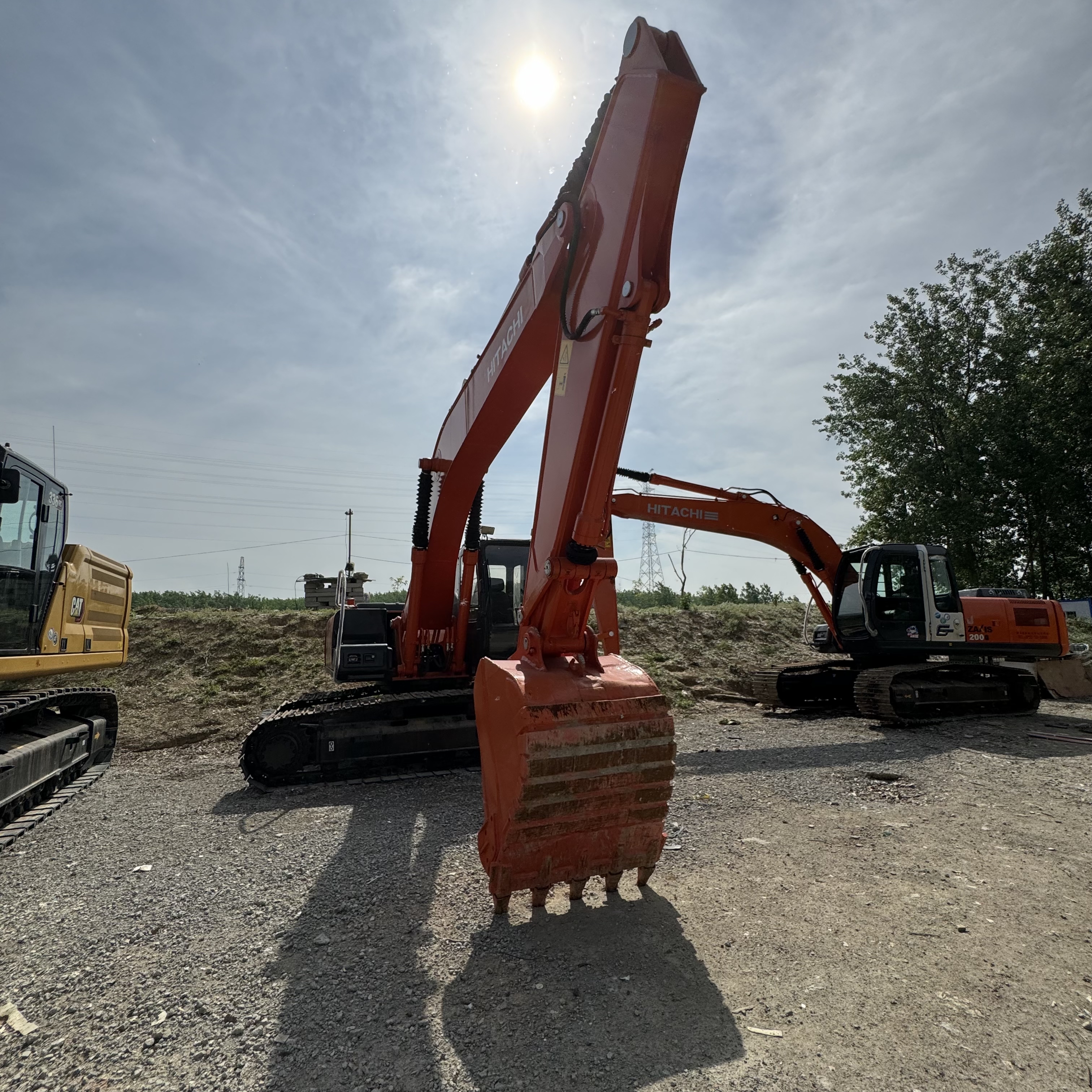 حفار زحاف HITACHI ZX200: صورة 8