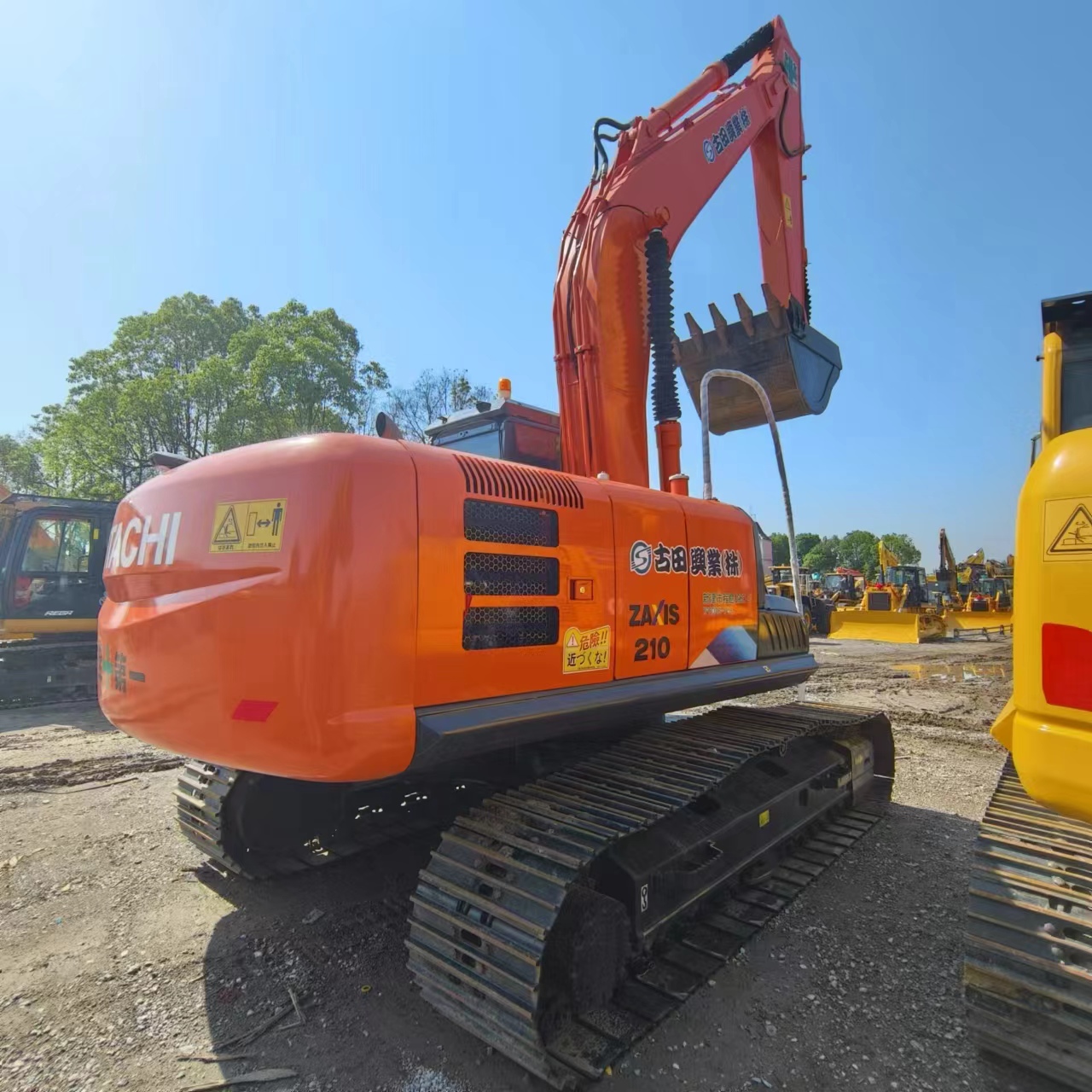 HITACHI ZX210 - حفار زحاف: صورة 2 HITACHI ZX210 - حفار زحاف: صورة 2