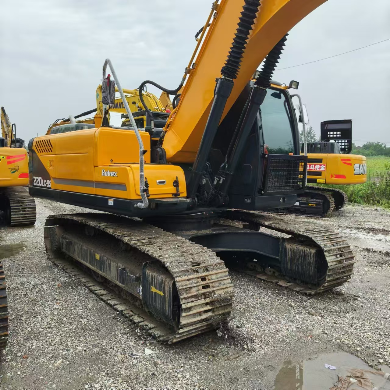 حفار زحاف HYUNDAI R220LC-9S: صورة 11