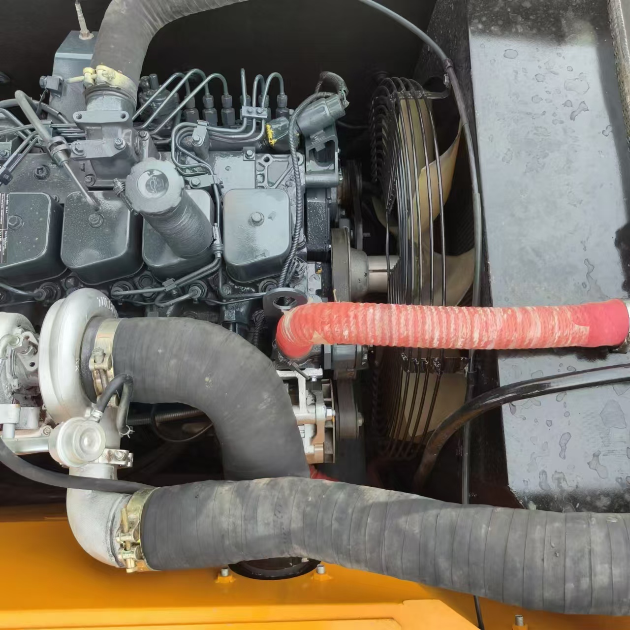 حفار زحاف HYUNDAI R220LC-9S: صورة 12