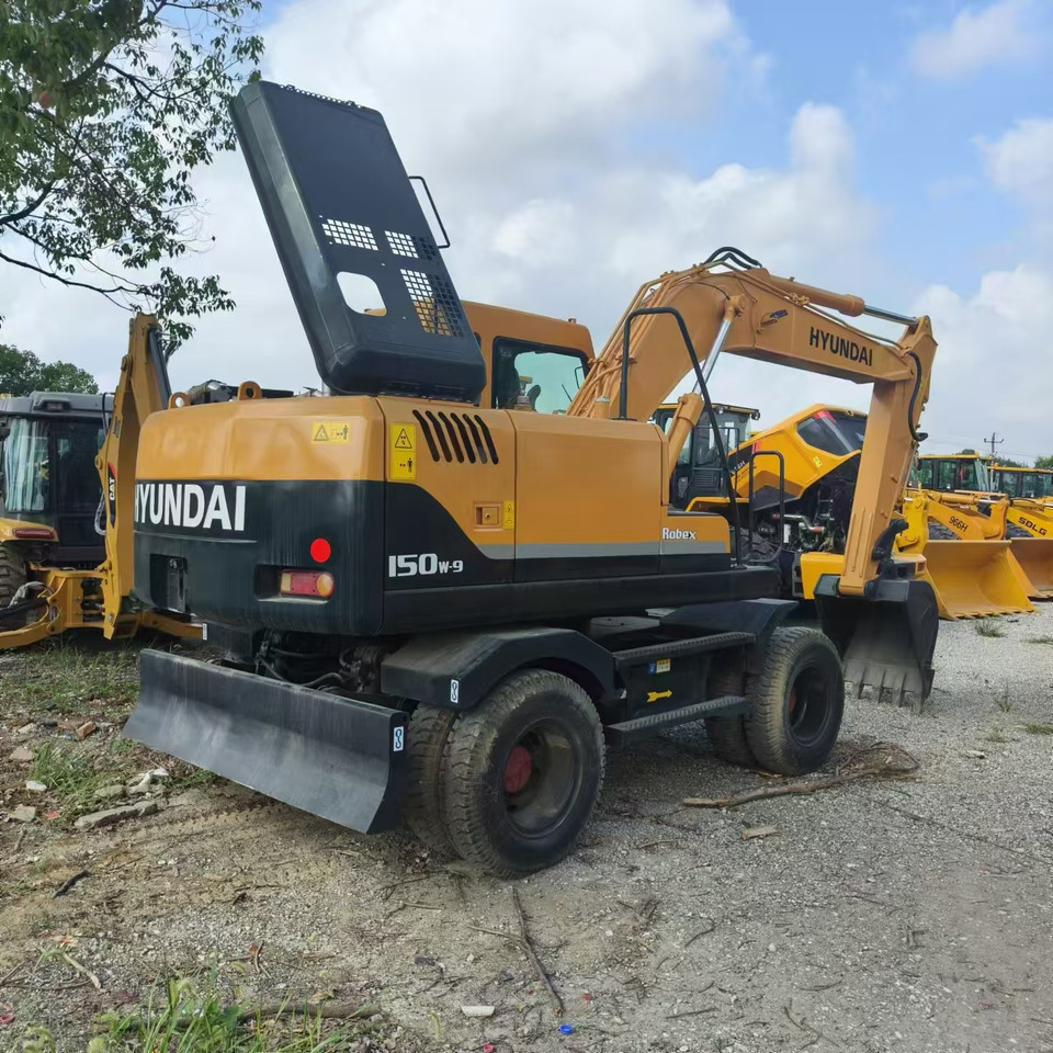 Hyundai R150LC-9 - حفارة دولاب: صورة 3 Hyundai R150LC-9 - حفارة دولاب: صورة 3