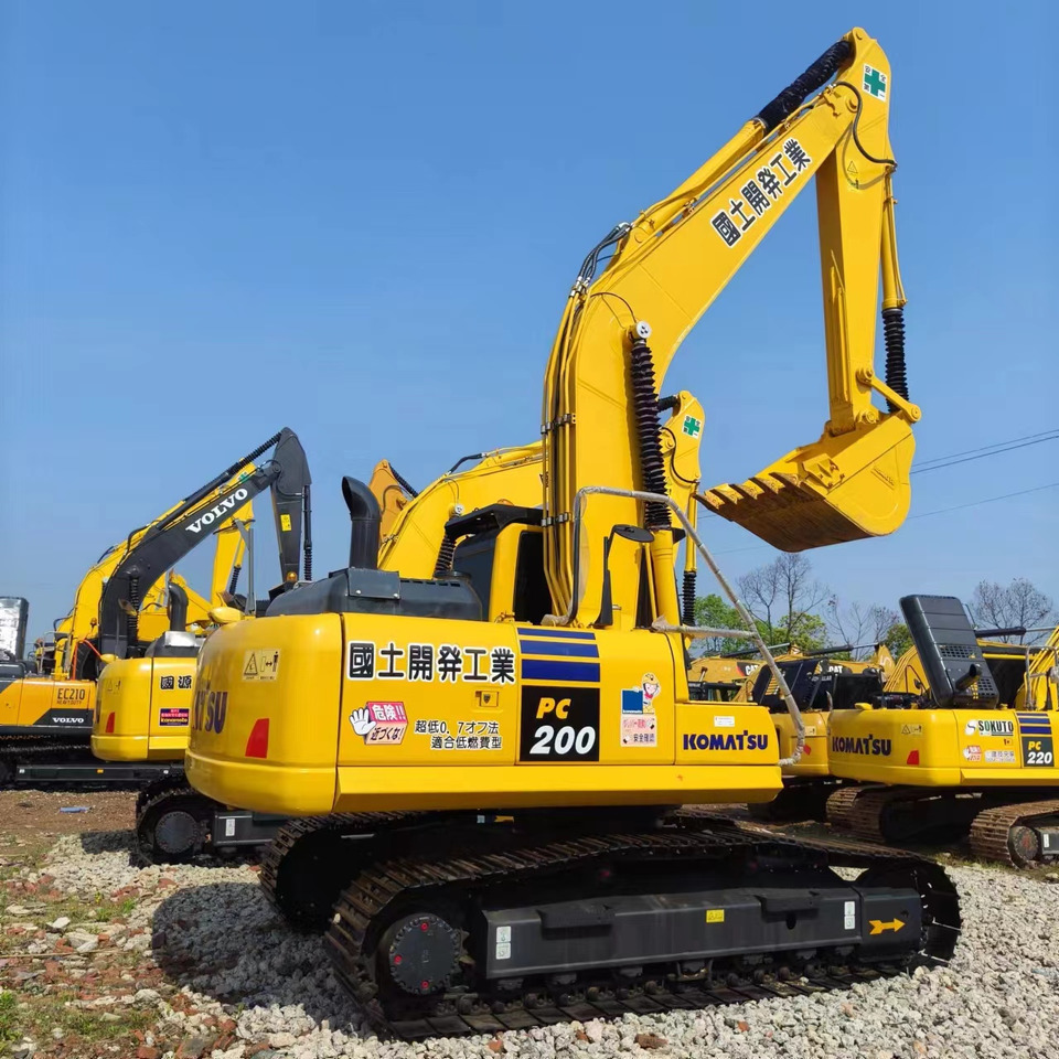 KOMATSU PC 200-8N1 - حفار زحاف: صورة 1 KOMATSU PC 200-8N1 - حفار زحاف: صورة 1