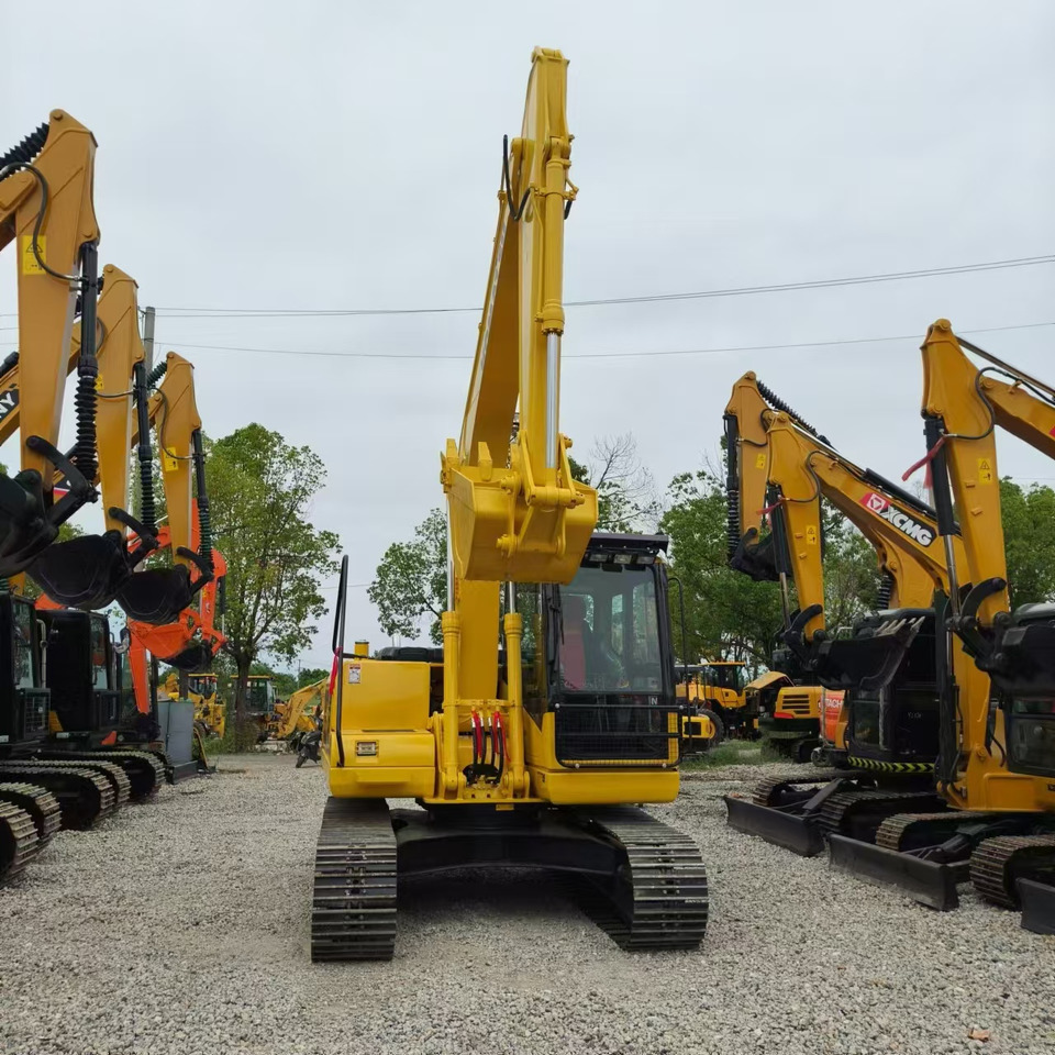 KOMATSU PC110 - حفار زحاف: صورة 3 KOMATSU PC110 - حفار زحاف: صورة 3