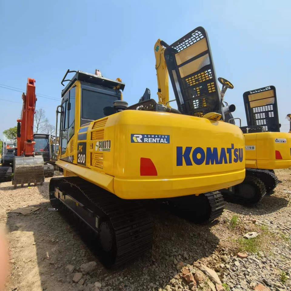 KOMATSU PC200-8MO - حفار زحاف: صورة 2 KOMATSU PC200-8MO - حفار زحاف: صورة 2