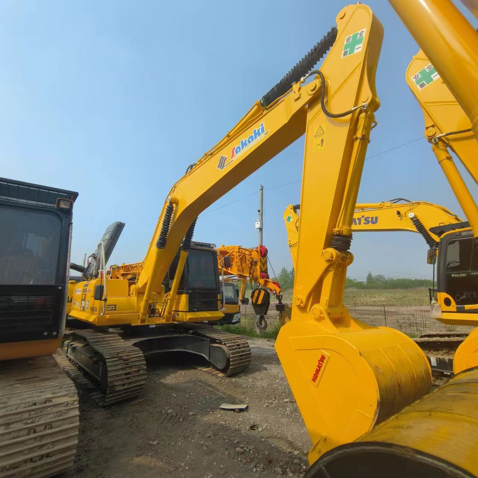 KOMATSU PC210-8 - حفار زحاف: صورة 1 KOMATSU PC210-8 - حفار زحاف: صورة 1