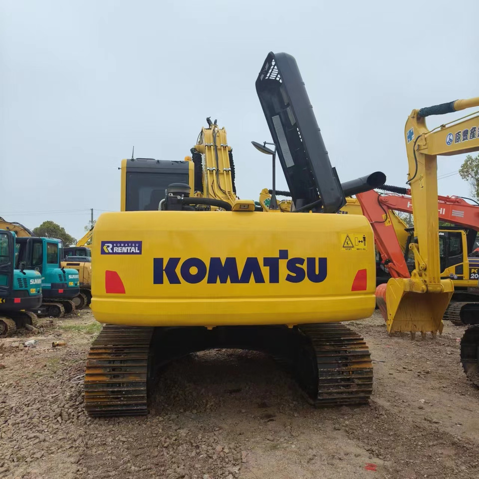 KOMATSU PC220-8 - حفار زحاف: صورة 5 KOMATSU PC220-8 - حفار زحاف: صورة 5
