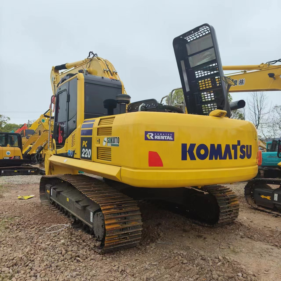 KOMATSU PC220-8 - حفار زحاف: صورة 4 KOMATSU PC220-8 - حفار زحاف: صورة 4