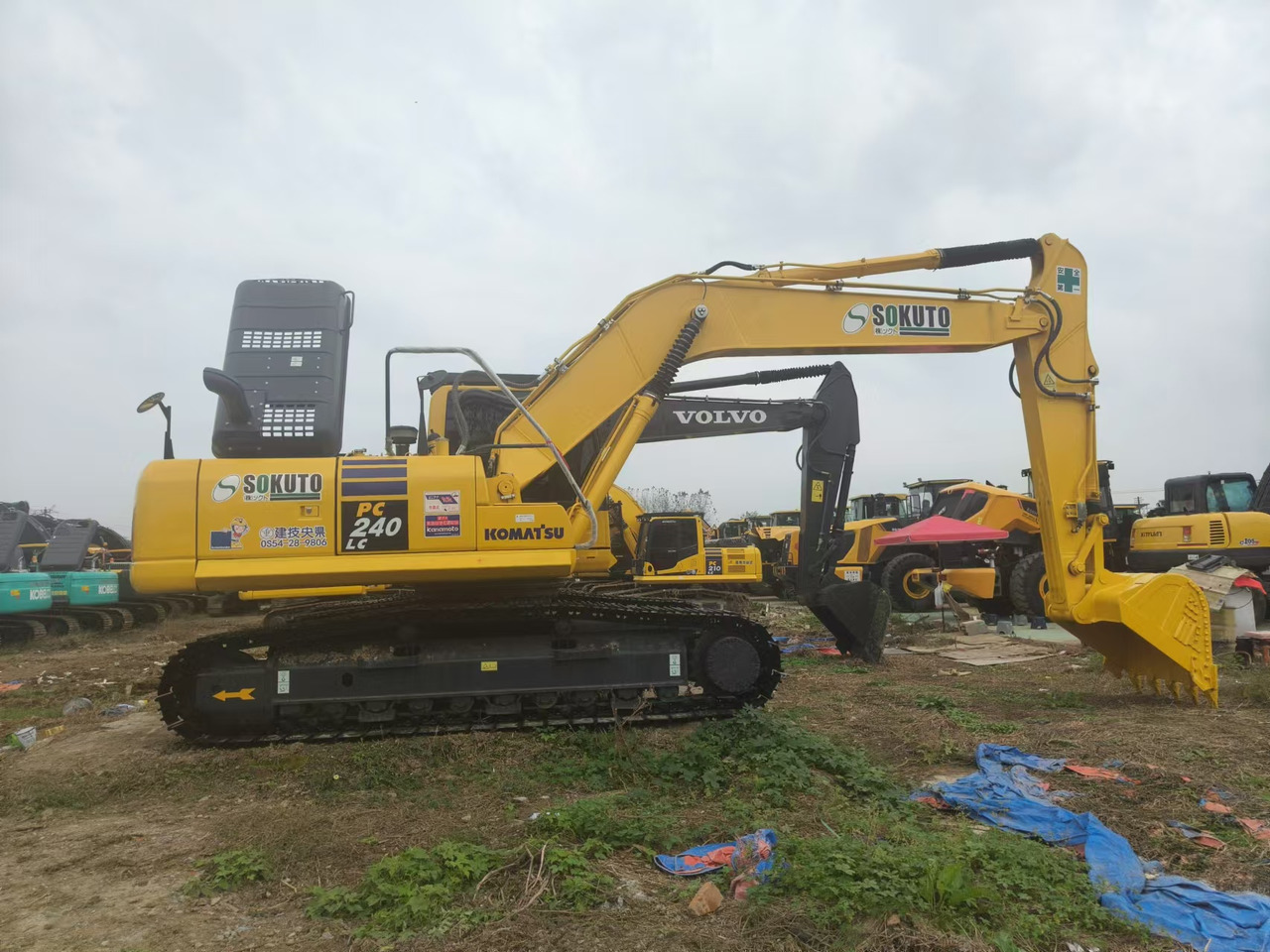 KOMATSU PC240LC-8 - حفار زحاف: صورة 3 KOMATSU PC240LC-8 - حفار زحاف: صورة 3